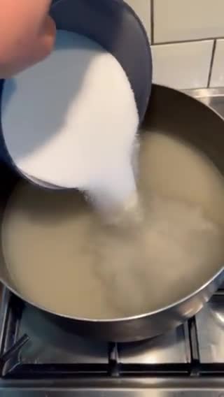 A picture of step 2 of Sage Blossom Cordial (Sok od Kadulje).