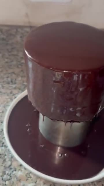 Foto del paso 6 de la receta: Torta de chocolate con baño espejo🍫