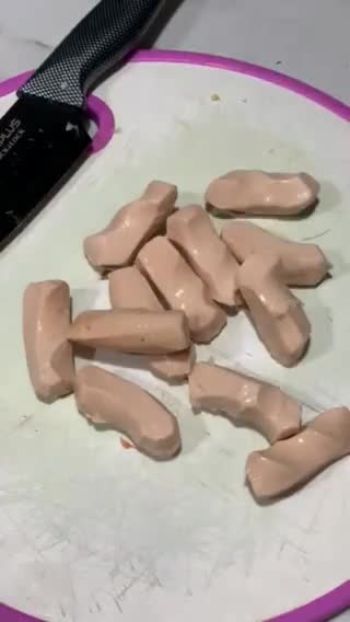 Foto langkah ke 3 dari resep Sosis saus asam manis.