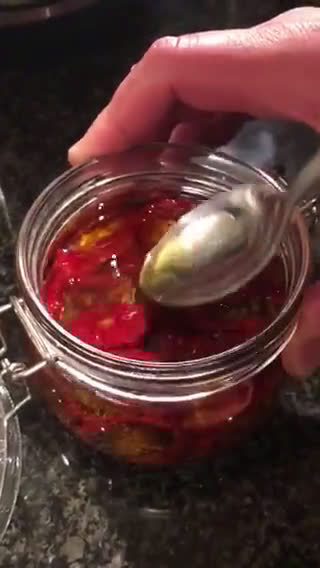 Foto langkah ke 4 dari resep Dried Tomatoes 🍅.