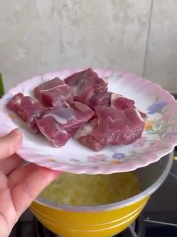 عکس مرحله 1 از دستور خورشت آلو مسما با گوشت