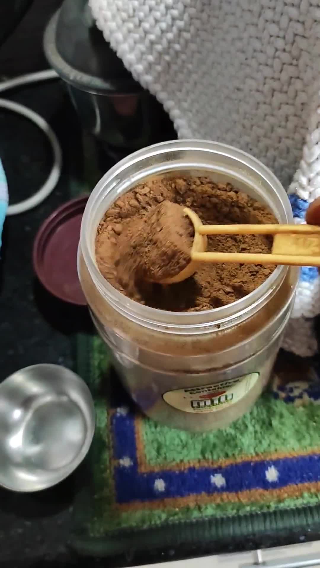 आइसक्रीम बॉर्न वीटा बनाना शेक रेसिपी चरण 1 फोटो