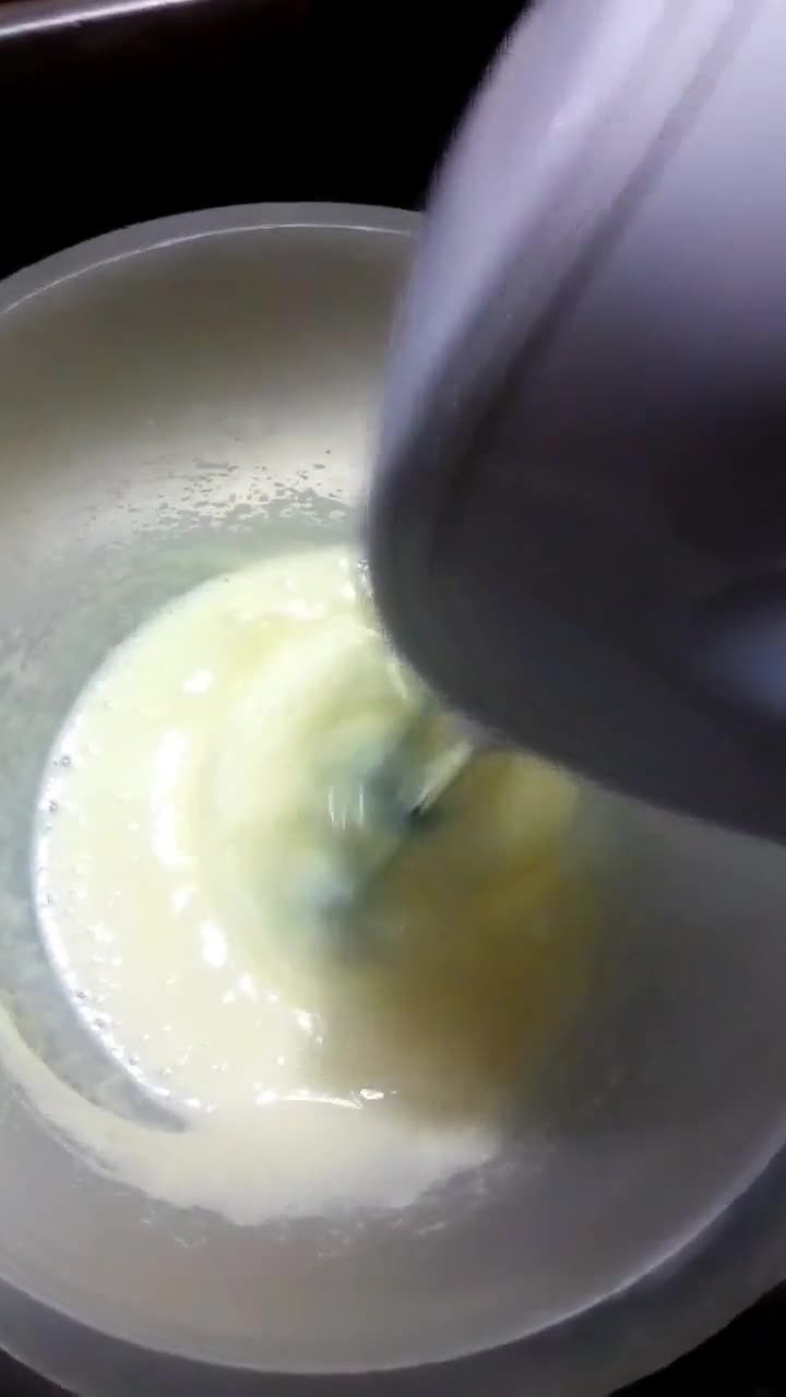 Foto del paso 1 de la receta: Budín de naranja esponjoso 🍊