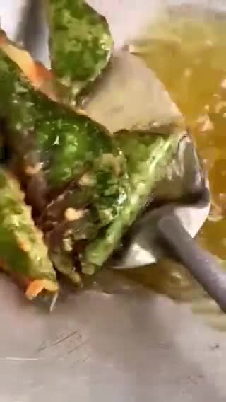 Foto langkah ke 4 dari resep Ayam & Udang Gulung Bayam.