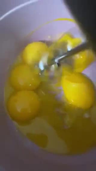 Foto langkah ke 2 dari resep Chiffon Keju.