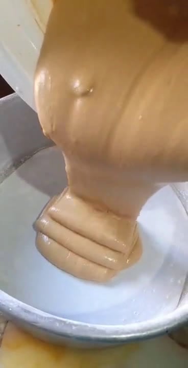 Foto del paso 3 de la receta: Torta de dulce de leche con glasé de café💕