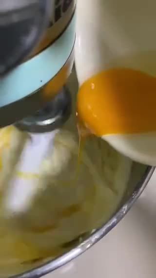 Gambar langkah 2 resipi Kek Belacan Sarawak Legend Old School | SUPER SEDAP | Huru Hara “Hurry” Raya.