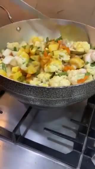 मिक्स वेज (रेस्टोरेंट स्टाइल) (Mix Veg recipe in hindi) रेसिपी चरण 5 फोटो