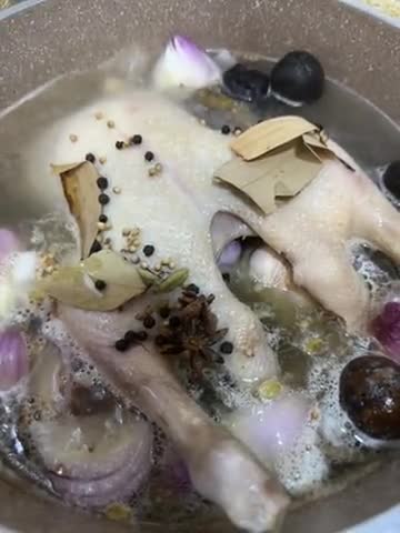 صورة لخطوة 1 من وصفة بطة محشية فريك وبرغل