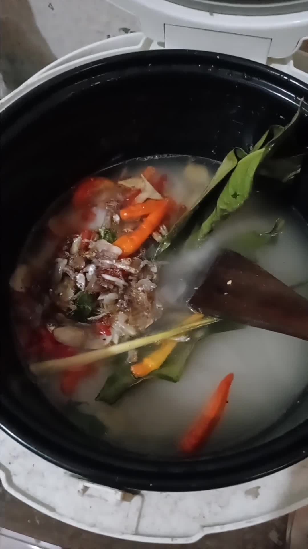 Foto langkah ke 2 dari resep Nasi Liwet ala Sunda.