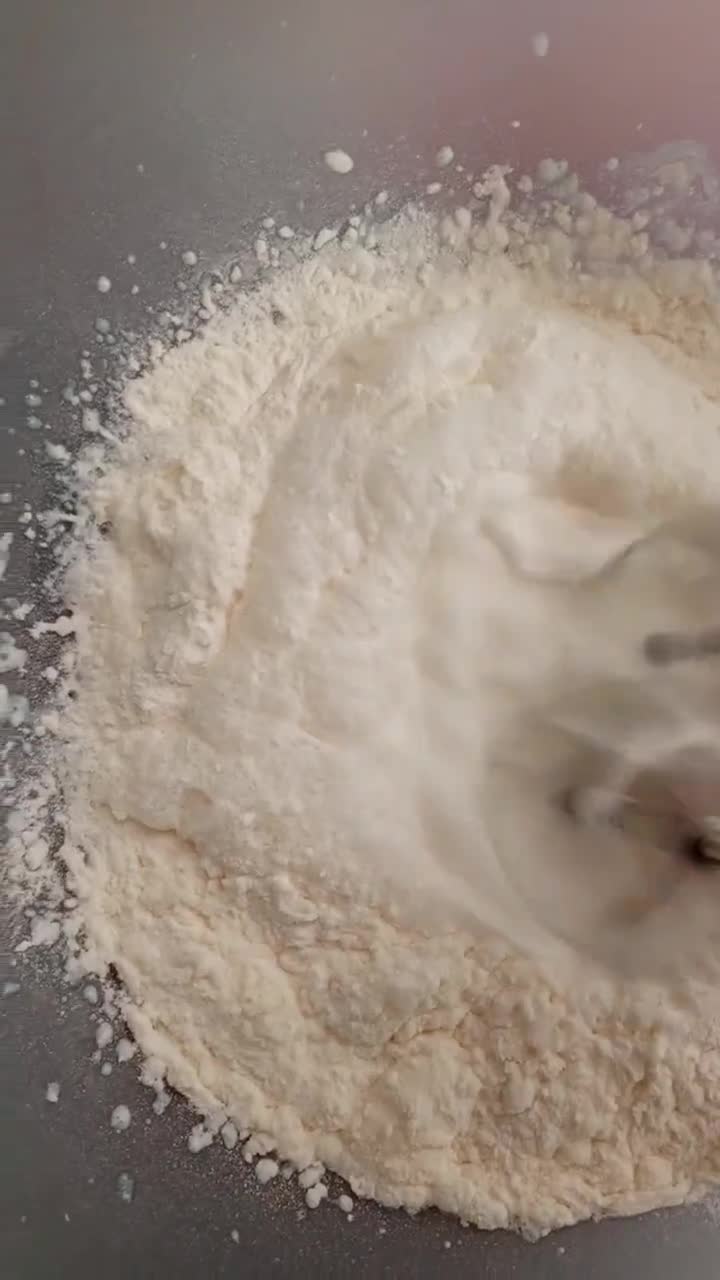 Foto langkah ke 8 dari resep Bolu Kukus Bakerpad.
