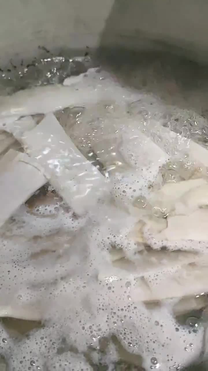 Foto langkah ke 1 dari resep Keripik kulit singkong (625).