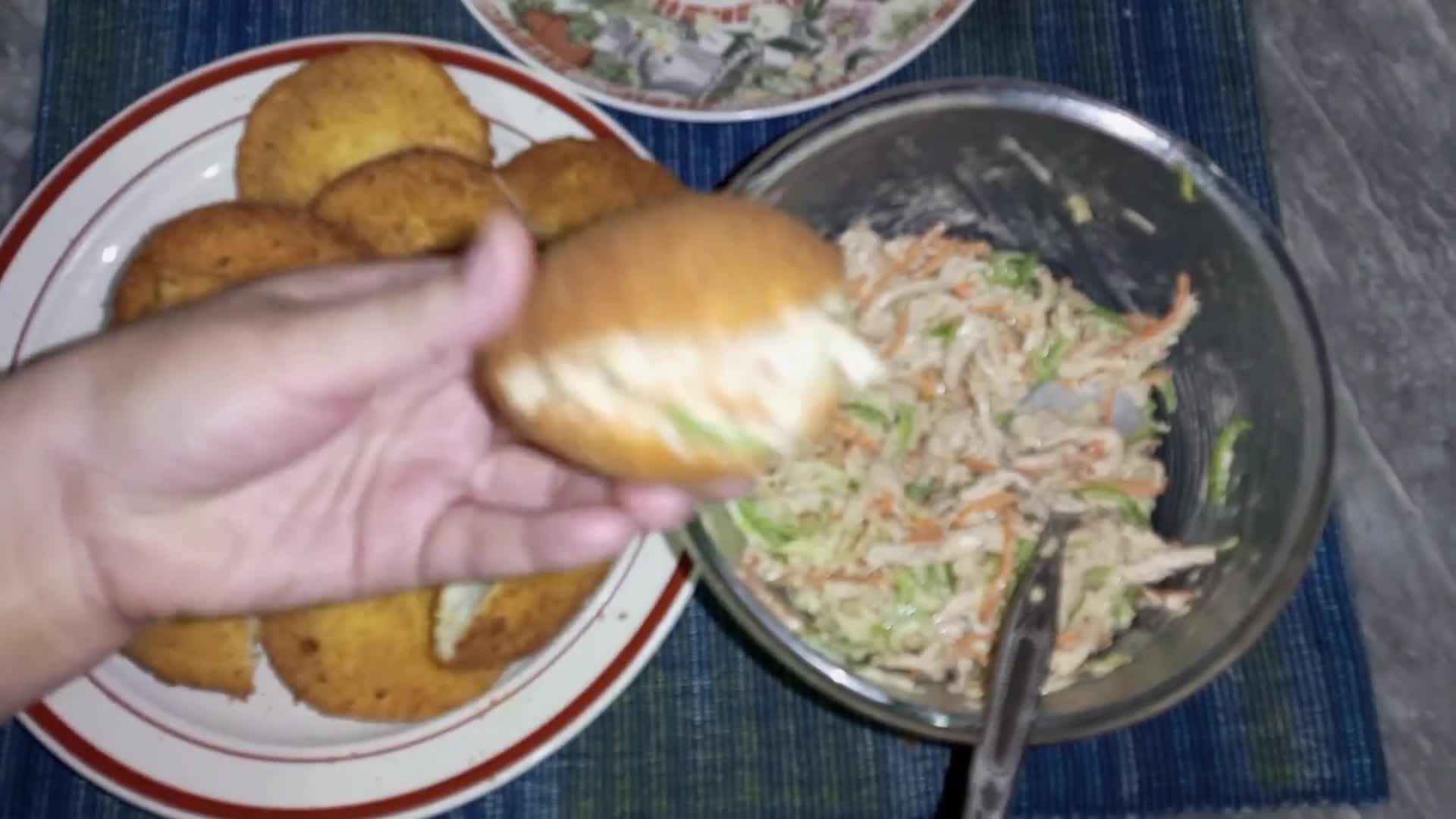 A picture of step 9 of Bread Pockets 🤤🥙.