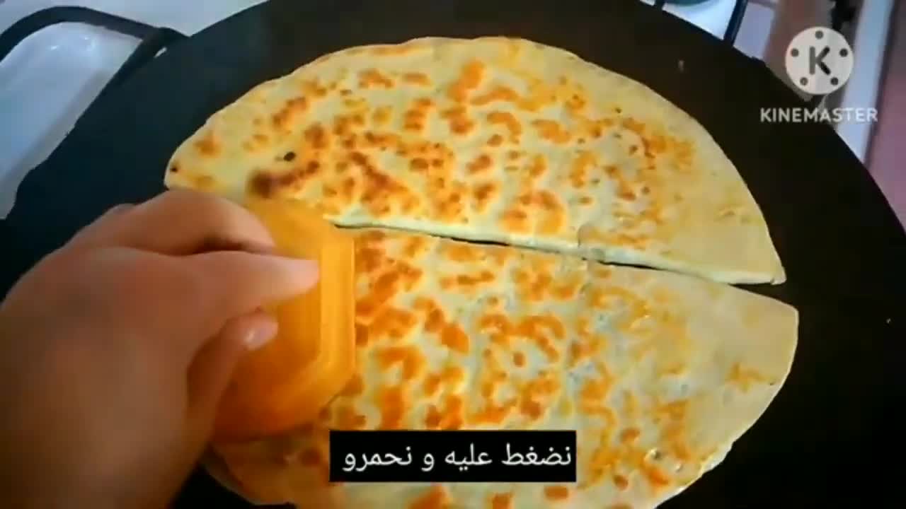 صورة لخطوة 23 من وصفة فطاير غوزلمة تركية محشية بالسبانخ