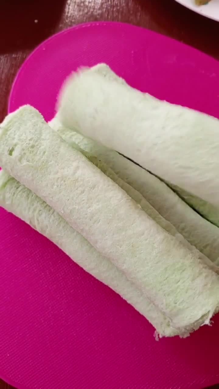 Foto langkah ke 3 dari resep Puthu Lanang Celaket (Roti Tawar Pandan).