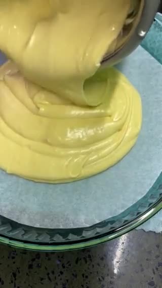 Gambar langkah 7 resipi Fruit Pastry Cake.