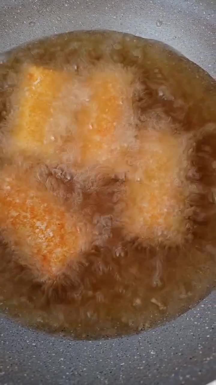 Foto langkah ke 6 dari resep Cheese Ragout Risoles.