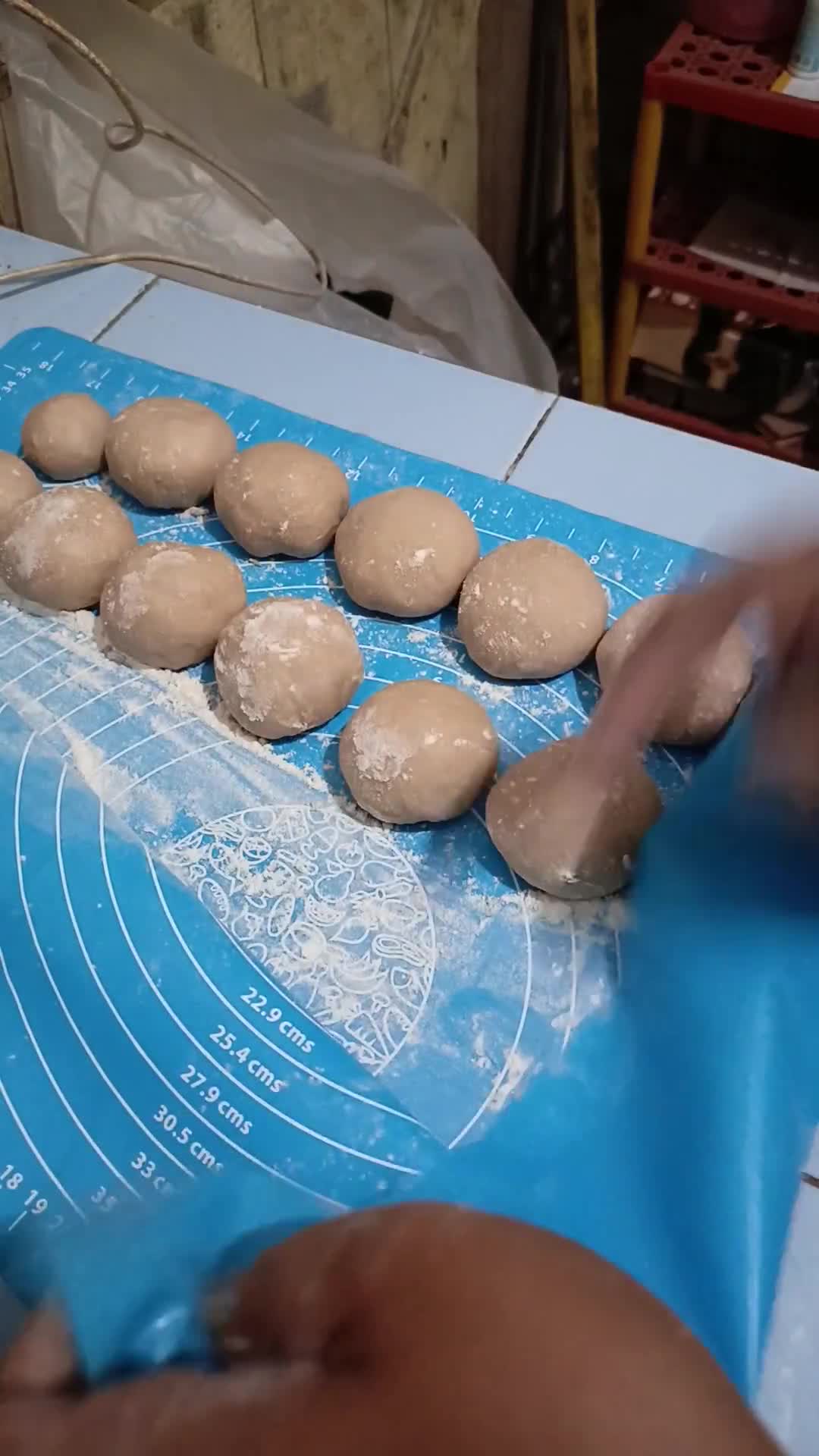 Foto langkah ke 12 dari resep Roti cokelat.
