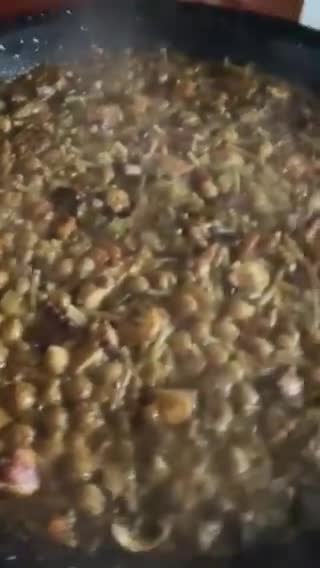 Foto del paso 14 de la receta: Fideuà de pulpo verduritas, garbanzos y hierbabuena, facilísima!