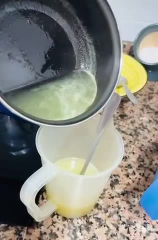 Foto del paso 3 de la receta: Tarta mousse de limón 🍋 🍋
