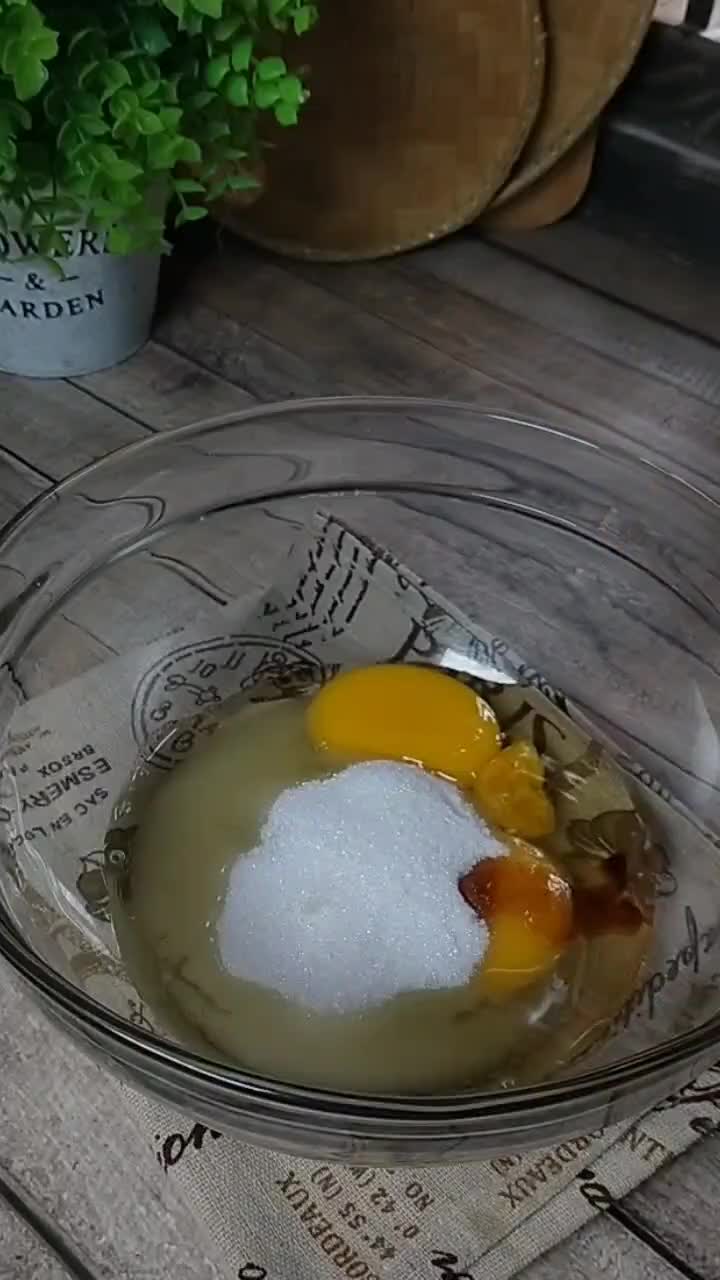 Gambar langkah 1 resipi Apam tembikai inti coklat.