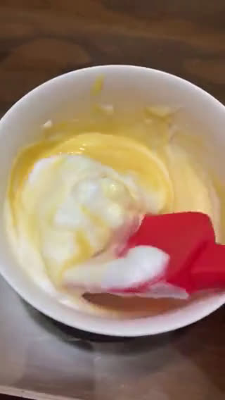 戚風杯子蛋糕（分蛋）的食譜步驟8照片