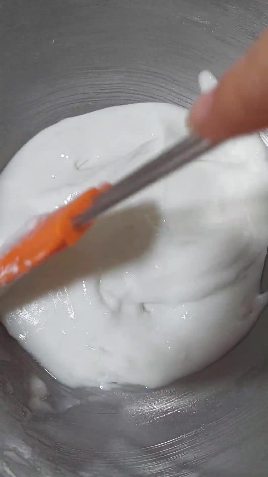 Foto del paso 1 de la receta: Glaseado Real para decorar galletas