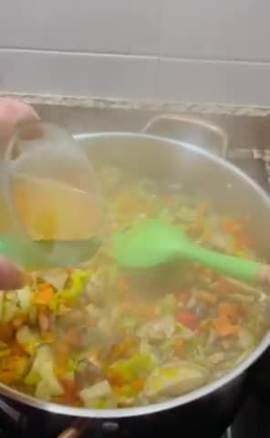 Foto del paso 4 de la receta Albóndigas a la jardinera 👩‍🌾