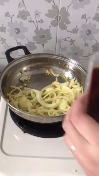 Foto langkah ke 3 dari resep Ayam goreng mentega.