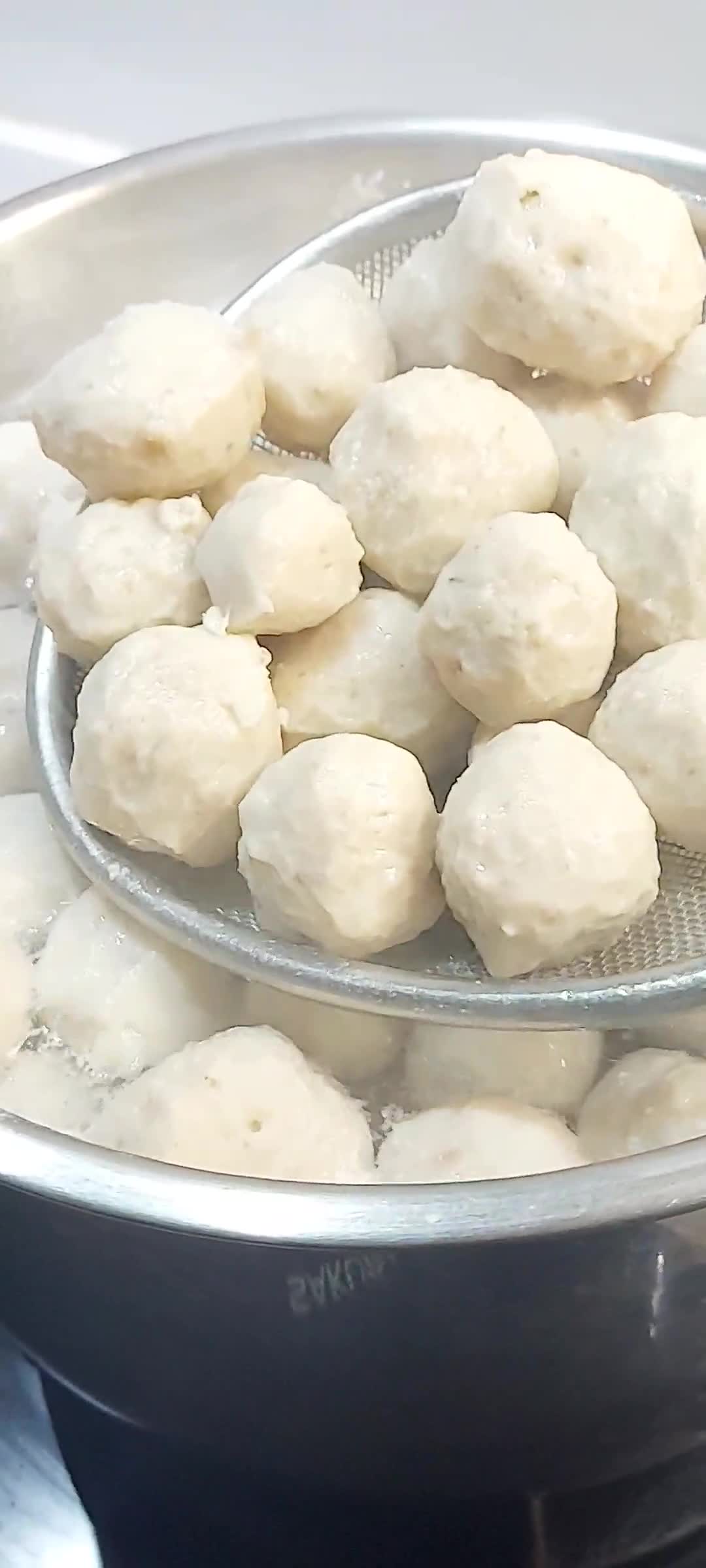 Foto langkah ke 3 dari resep Resep baso ayam paling enak dan kenyal bngt.
