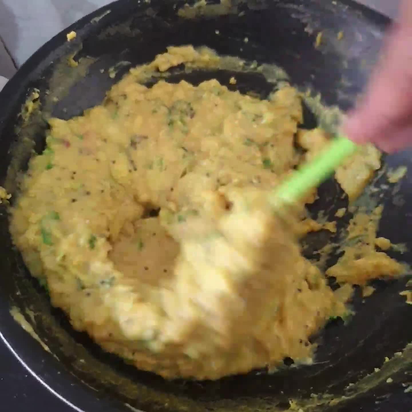 પીઠલા (Pithla recipe in Gujarati) રેસીપી સ્ટેપ10ફોટો