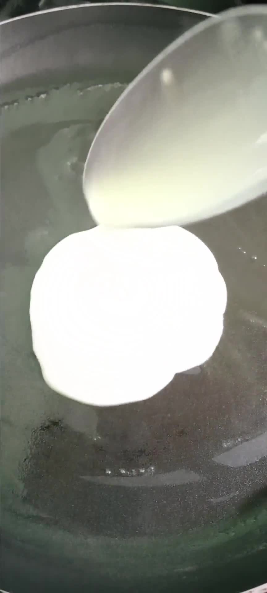 Foto del paso 2 de la receta: Crepes de leche en polvo🥞