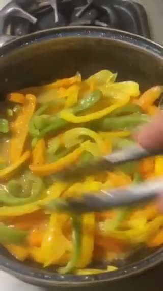 Foto del paso 5 de la receta: Pimientos 🫑 a la @Jauregrill con vino 🍷 blanco
