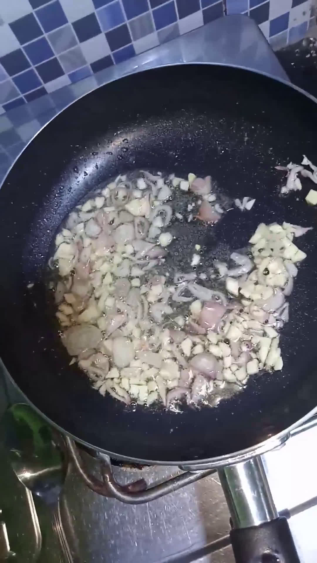 Foto langkah ke 2 dari resep Tumis Baso Seafood.