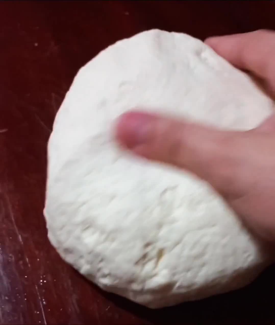 Foto del paso 3 de la receta: 🍞Pan de Salame Y Queso🧀