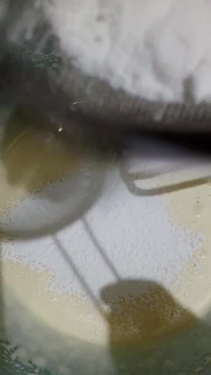 Foto langkah ke 3 dari resep Tiramisu Boba Dessert Box.