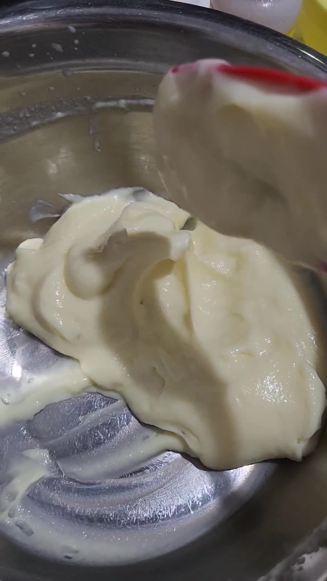 Foto langkah ke 2 dari resep Onde Onde Cake.