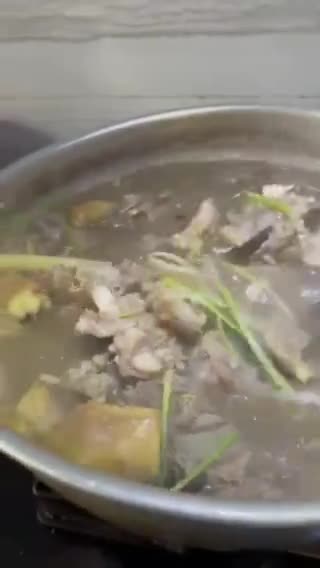 Gambar langkah 4 resipi Mee Hoon Sup Utara.