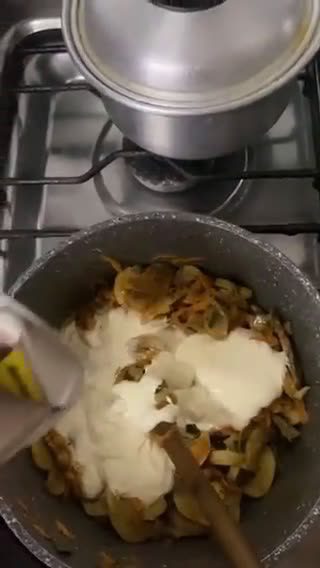 Foto del paso 3 de la receta: Crema con champiñón y verduras
