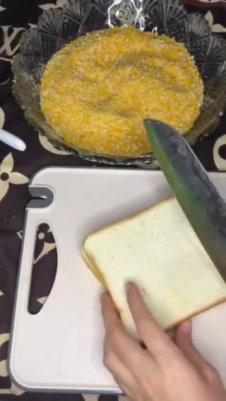 Foto langkah ke 3 dari resep Roti goreng kantong isi mayo spesial.