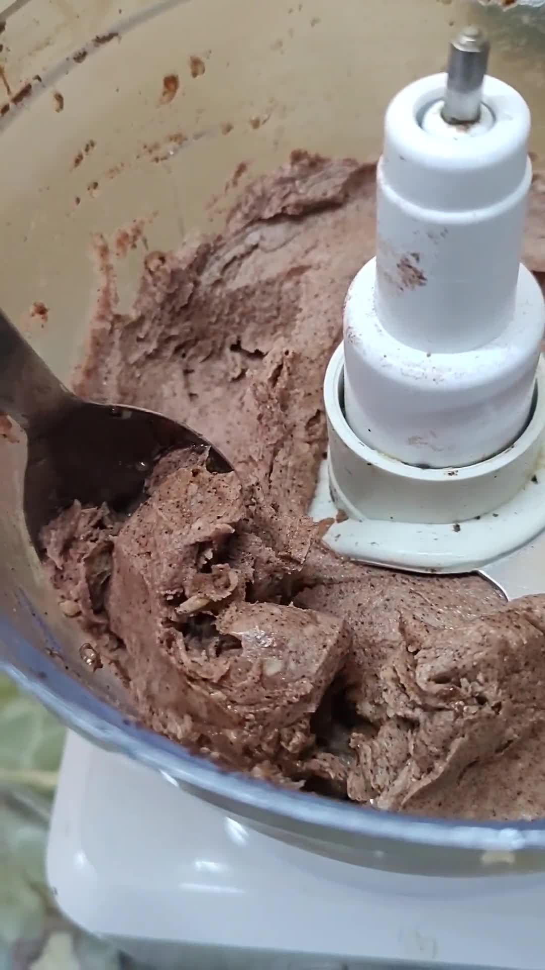 Foto del paso 2 de la receta: Helado saludable de banana y chocolate 🍫