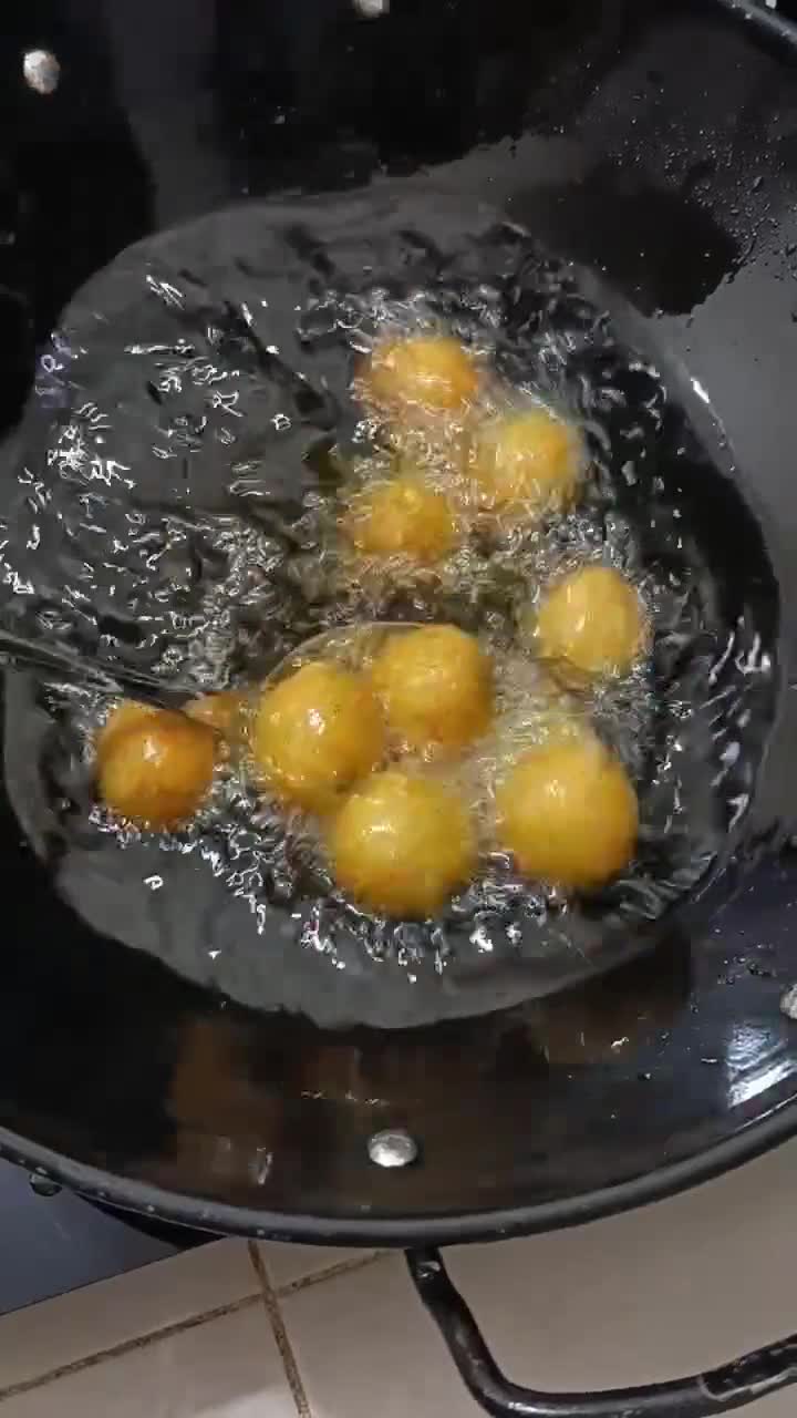 Gambar langkah 7 resipi Bebola Kentang Enoki & Sayur-Sayuran.