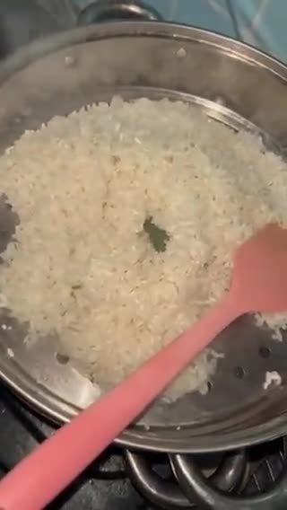 Foto langkah ke 2 dari resep Mango Sticky Rice.