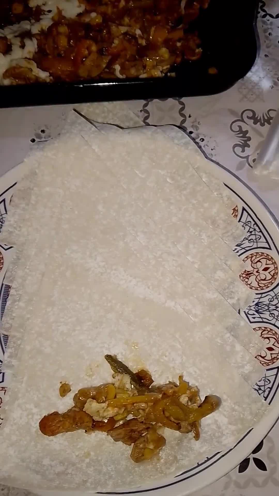 صورة لخطوة 2 من وصفة كريسبي رول الفاهيتا