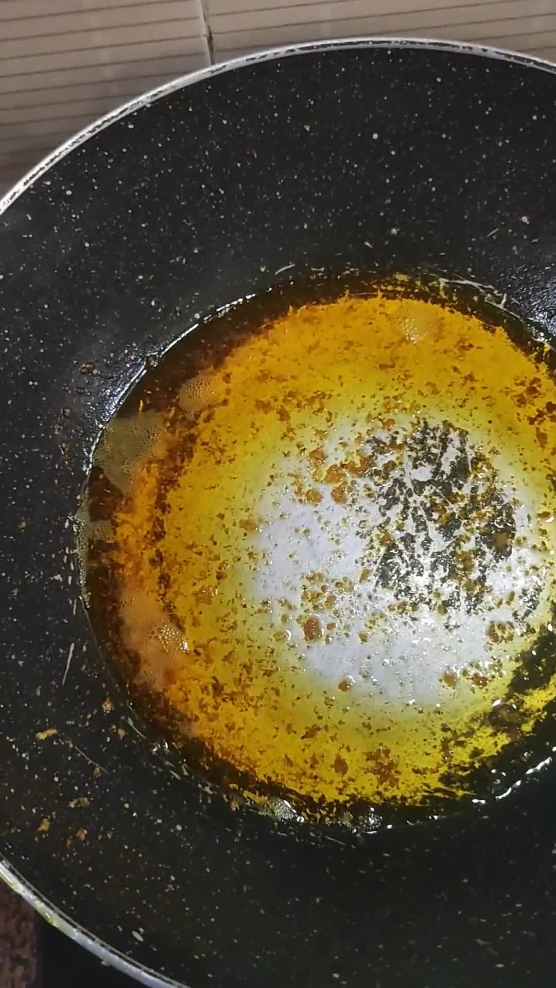 आलू शिमला मिर्च ग्रेवी(दही वाली) (Aloo Shimla Mirch in Dahi Gravy) रेसिपी चरण 2 फोटो