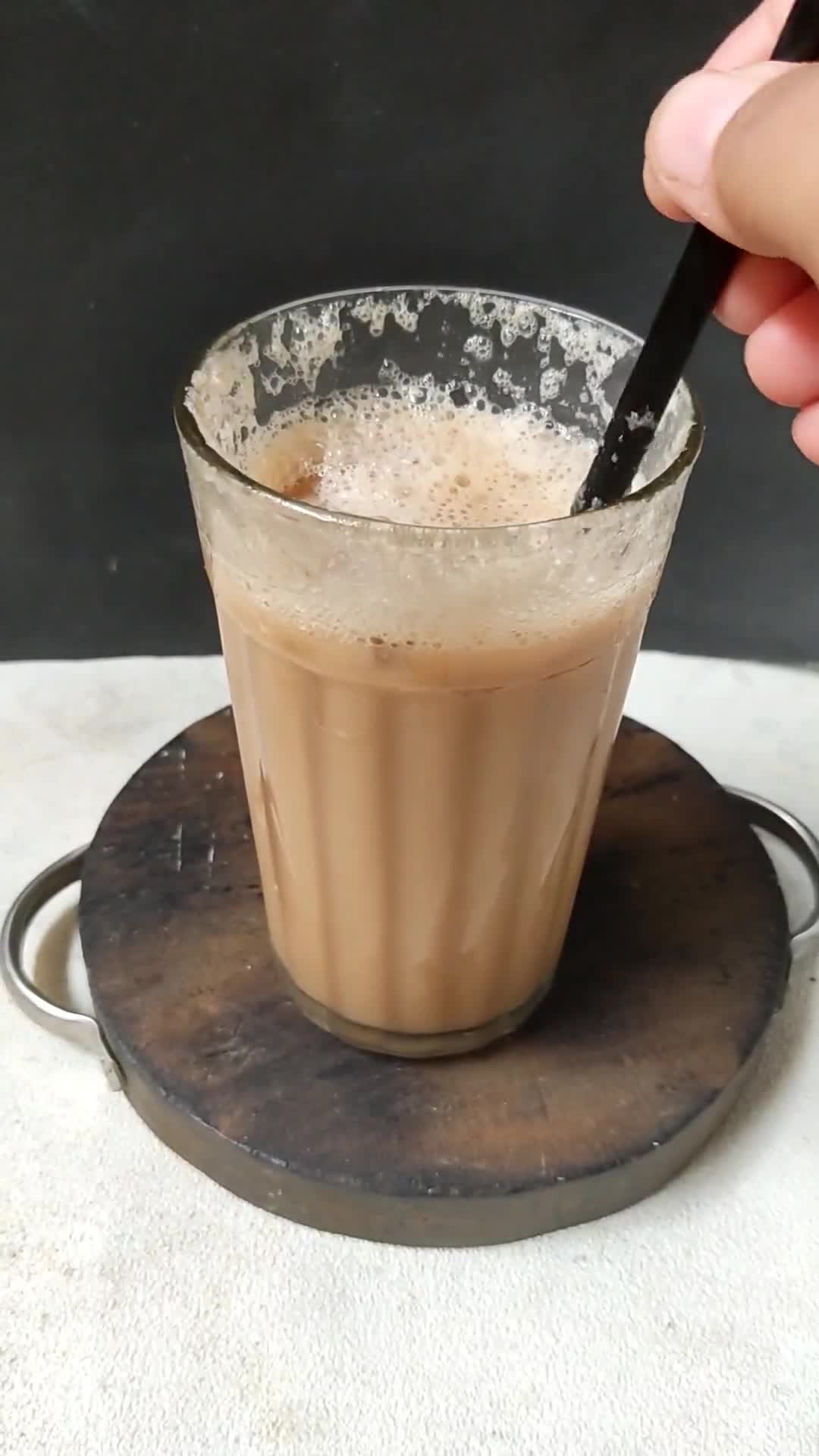 Foto langkah ke 4 dari resep Es Teh Tarik.