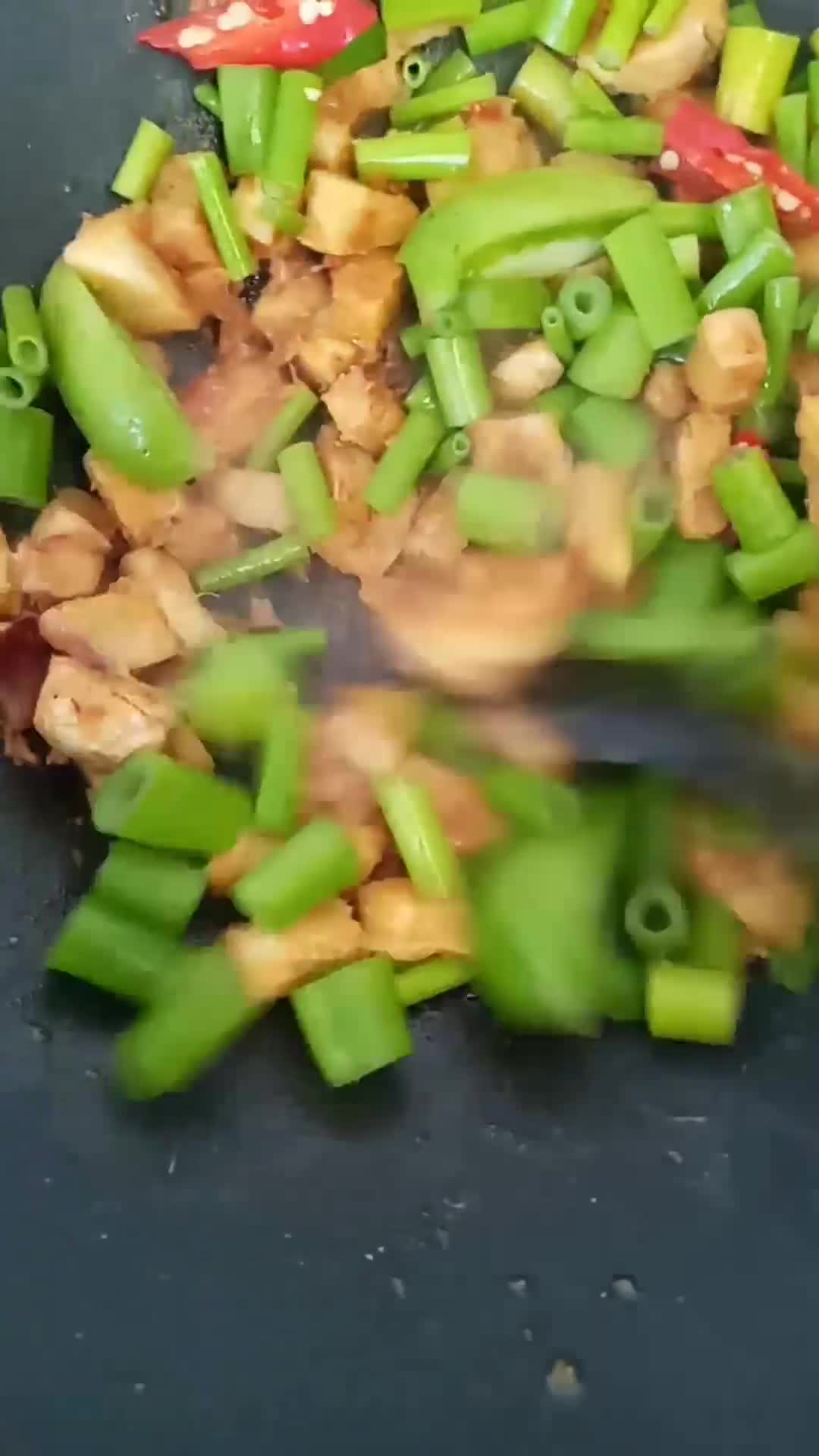 Foto langkah ke 3 dari resep Tumis Gembus Bunga Bawang.