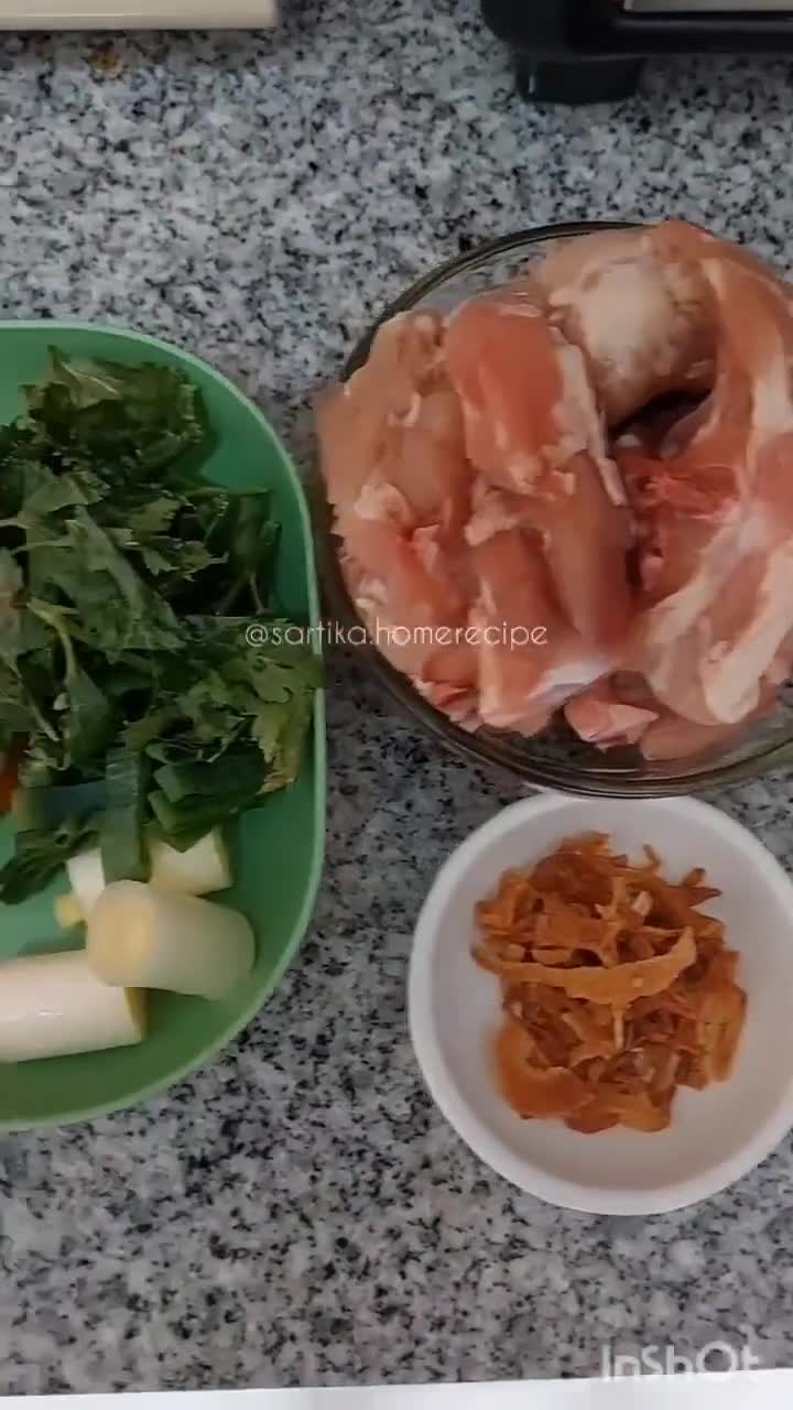 Foto langkah ke 1 dari resep Sup Ayam Wortel + Kentang ala Me🥰.