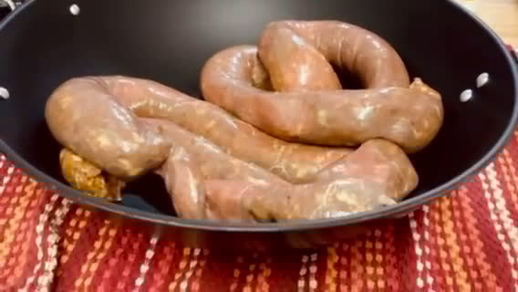 Foto del paso 1 de la receta: Chilorio de Longaniza #lacocinadeconsuelo