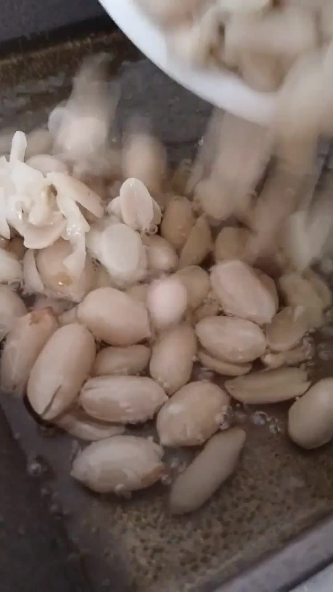 Gambar langkah 3 resipi Kacang bawang putih.